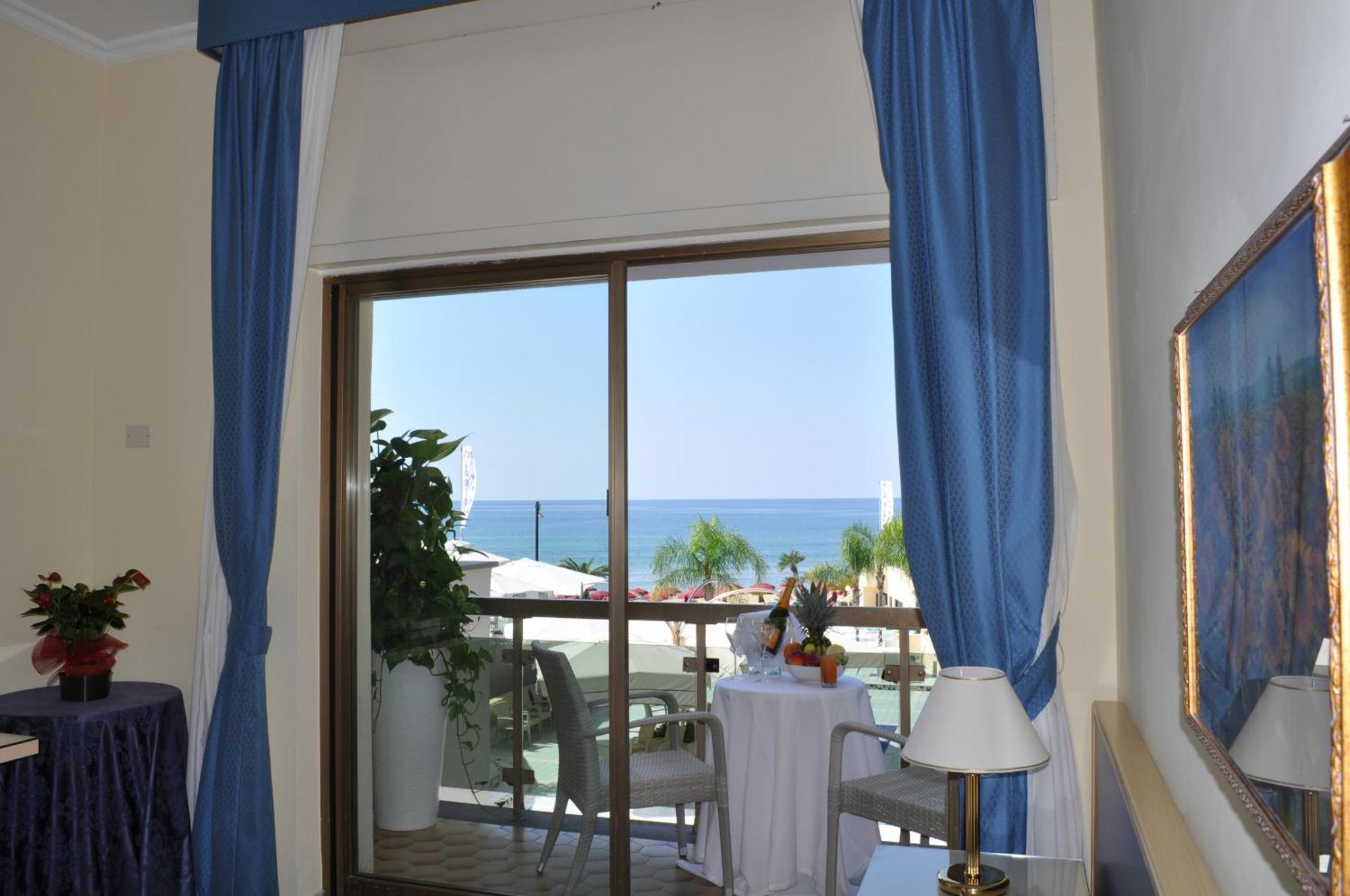 Hotel La Playa Sperlonga Extérieur photo