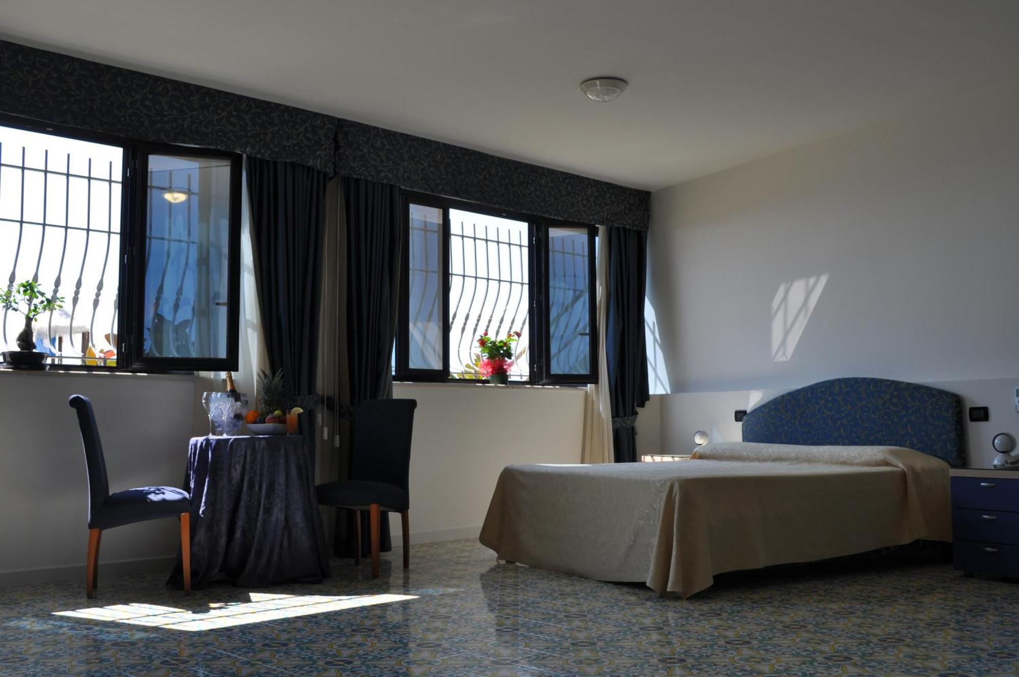 Hotel La Playa Sperlonga Extérieur photo