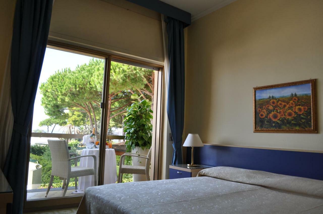 Hotel La Playa Sperlonga Extérieur photo